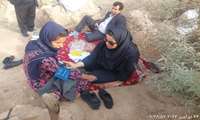 پیگیری و مراقبت مادر باردار عشایری در کوه های صعب العبور و سخت گذر دلی شهرستان باغملک